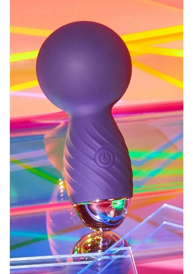 Female Sex Toys Love to Love Itsy Bitsy Rechargeable Silicone Bullet